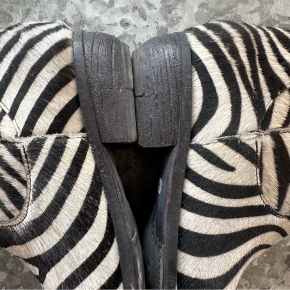 NWT Divine Follie Womens EU 38 | US 7.5 Zebra Calf Hair Ankle booties … - Picture 8 of 15